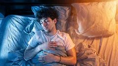 Prečo je v noci raz teplo, raz zima — a ako s tým prestať trpieť