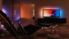 Prečo televízor pôsobí uspávajúco, no zhoršuje spánok