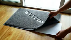 Ako zadržať až 80 % vody pri vchodových dverách